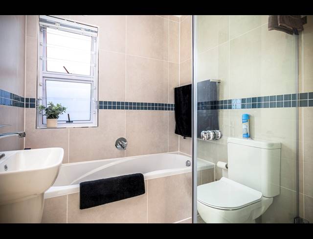 2 BEDROOM FREEHOLD SOLD IN SUNNINGDALE